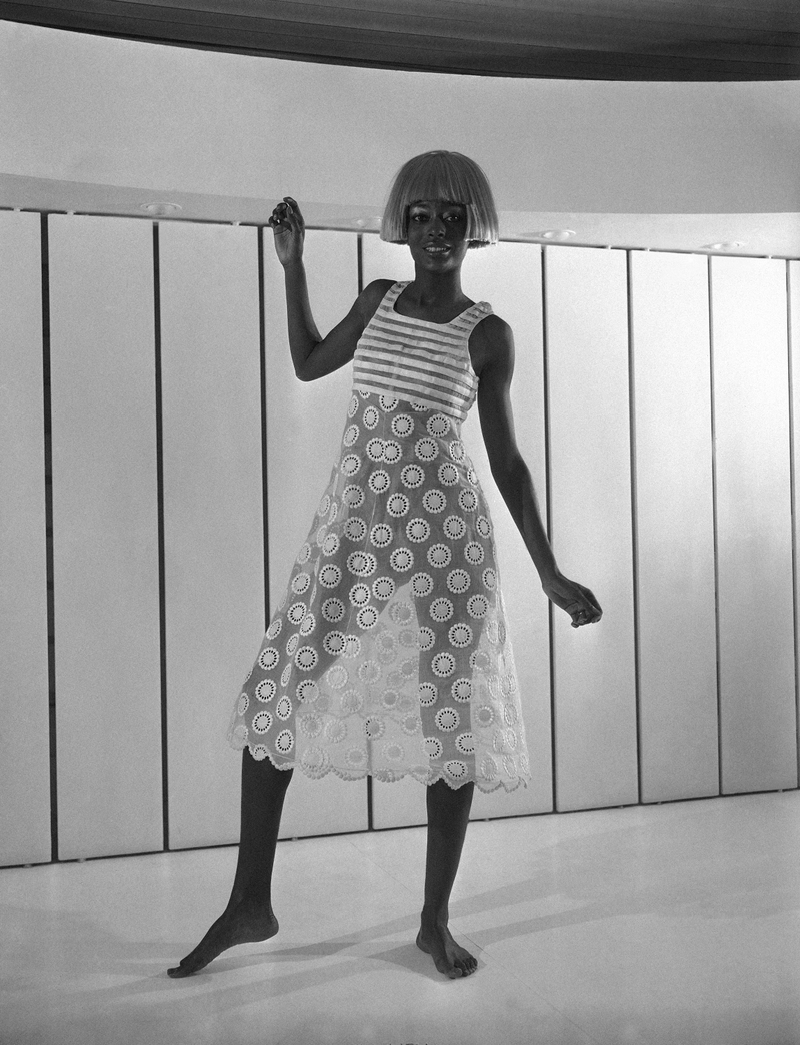 Illustration for article titled André Courrèges Defined the Shape of Space Age Fashion